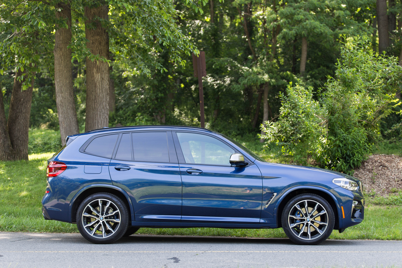 Illustration for article titled The 2018 BMW X3 M40i Makes the Crossover Apocalypse a Little More Tolerable